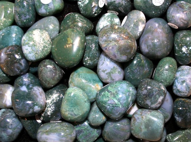 Moss agate Crystal Meaning