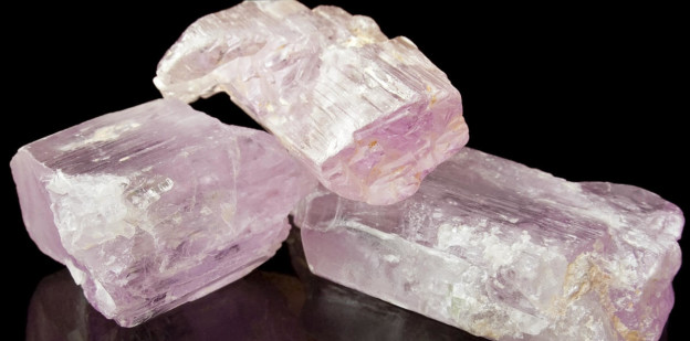 Kunzite Gemstone